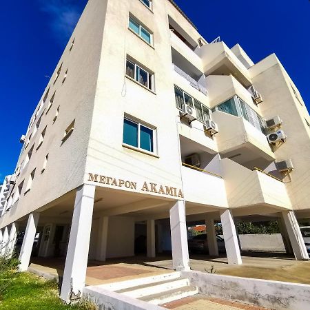 Sun Kissed Apartment Ларнака Екстериор снимка